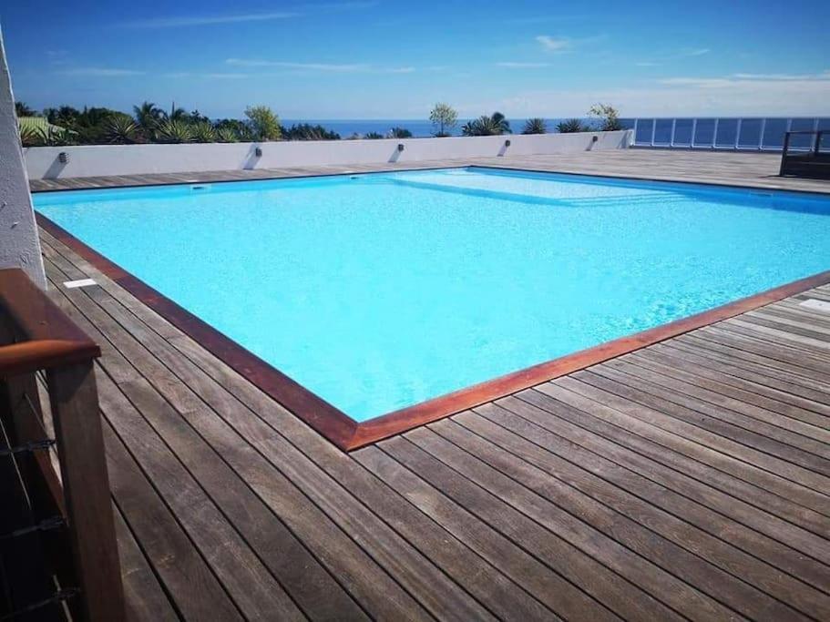 Farerei Appartement Spacieux, Equipe Et Confortable Faaa Bagian luar foto